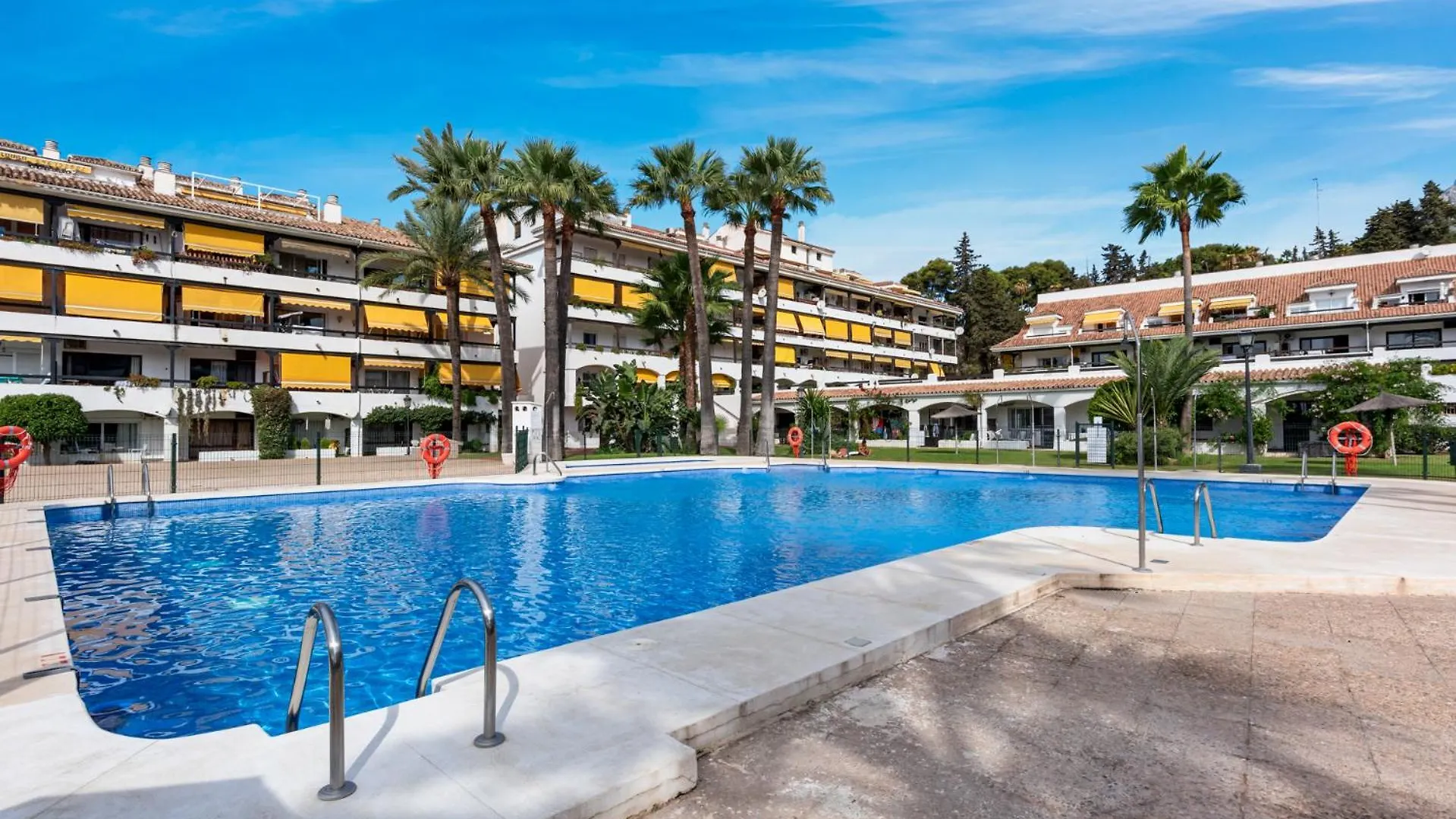 ✺Fenomenal Estudio En Milla De Oro✺Piscina✺Parking Marbella 0*,  Hiszpania