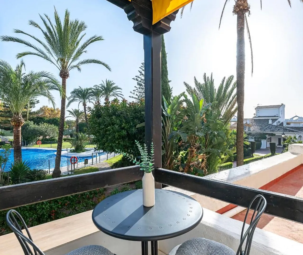 Apartment ✺Fenomenal Estudio En Milla De Oro✺Piscina✺Parking Marbella Spain