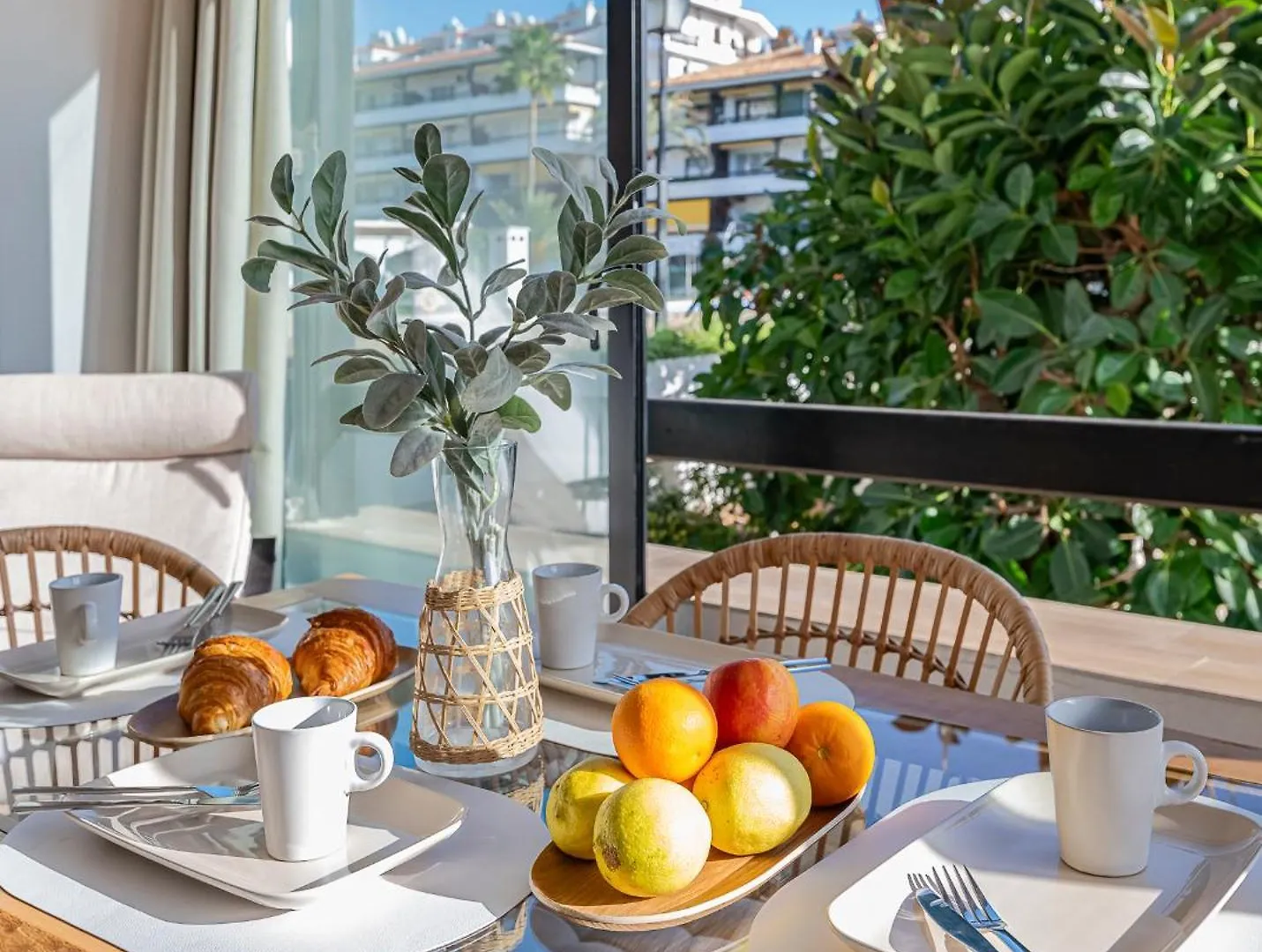 Apartment ✺Fenomenal Estudio En Milla De Oro✺Piscina✺Parking Marbella